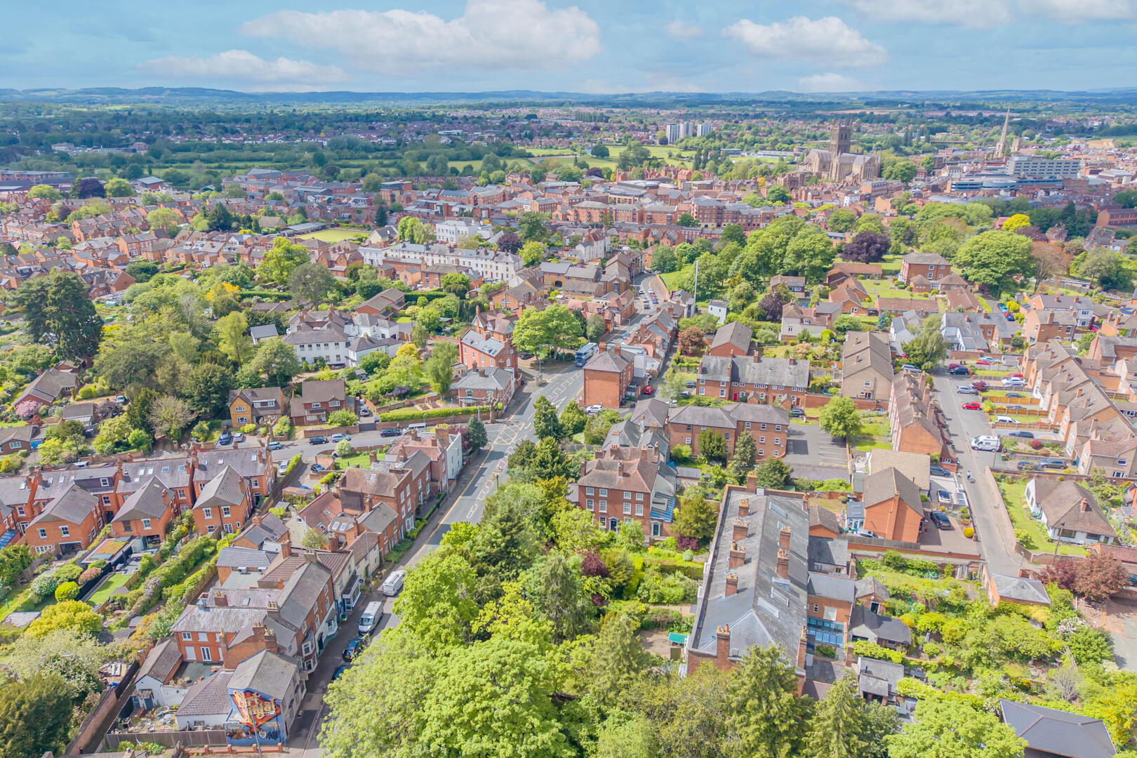 5 bed property in London Road, Worcester